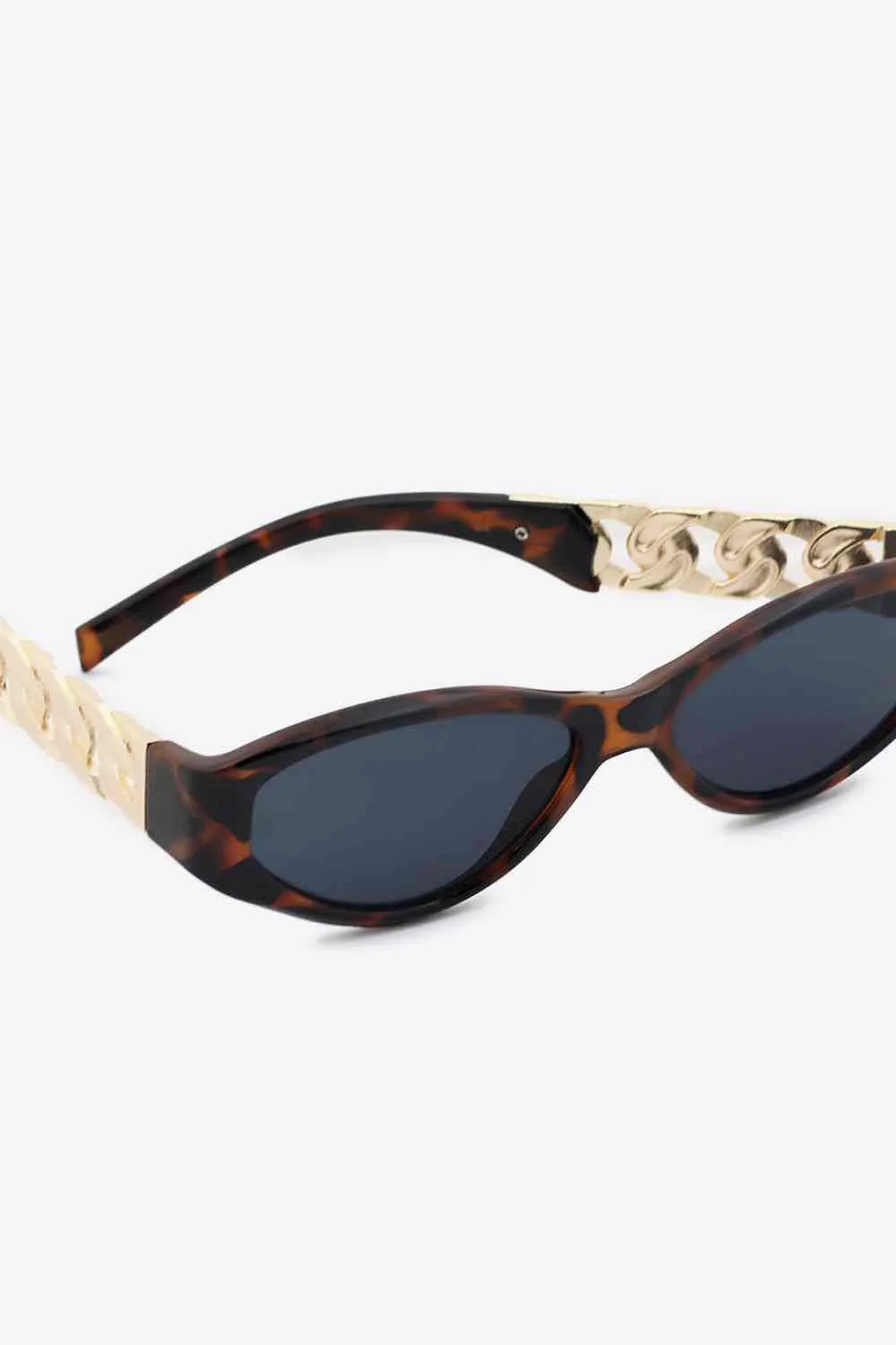 TEEK - Flat Side Chain Temple Cat Eye Sunglasses