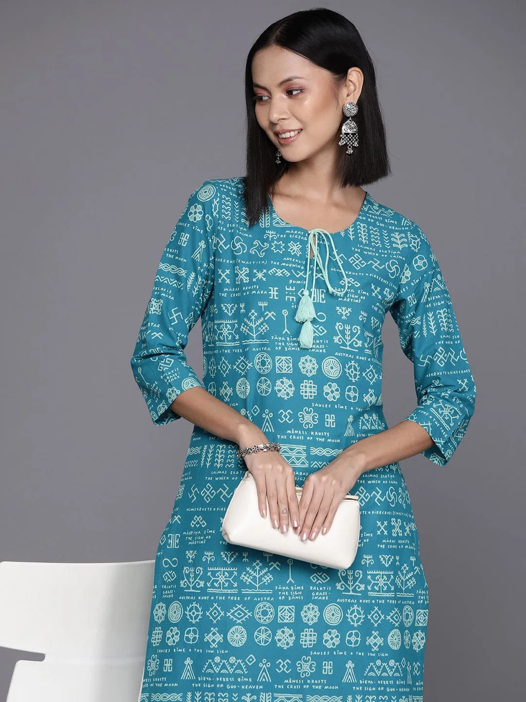 Varanga Women Blue & Off White Printed Straight Kurta